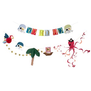 Meri Meri Pirate Icon Garland Set (11.5' with excess cord - Pack of 1) - 1 of 4