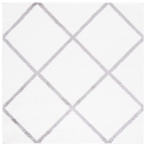 Tahoe Shag THO676 Power Loomed Indoor Rugs - Safavieh - 1 of 4