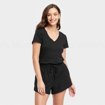 Womens Relaxed Fit Tshirts Plunging Neckline Tops T Shirts Short Sleeve  Casual Sexy Low Cut Plain Tshirts 2023 N8, Black, X-Large : :  Clothing, Shoes & Accessories