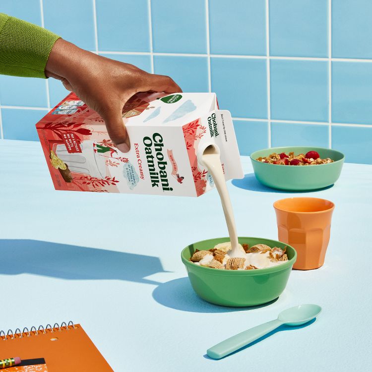 Chobani Non-Dairy Oatmilk, 5 of 7