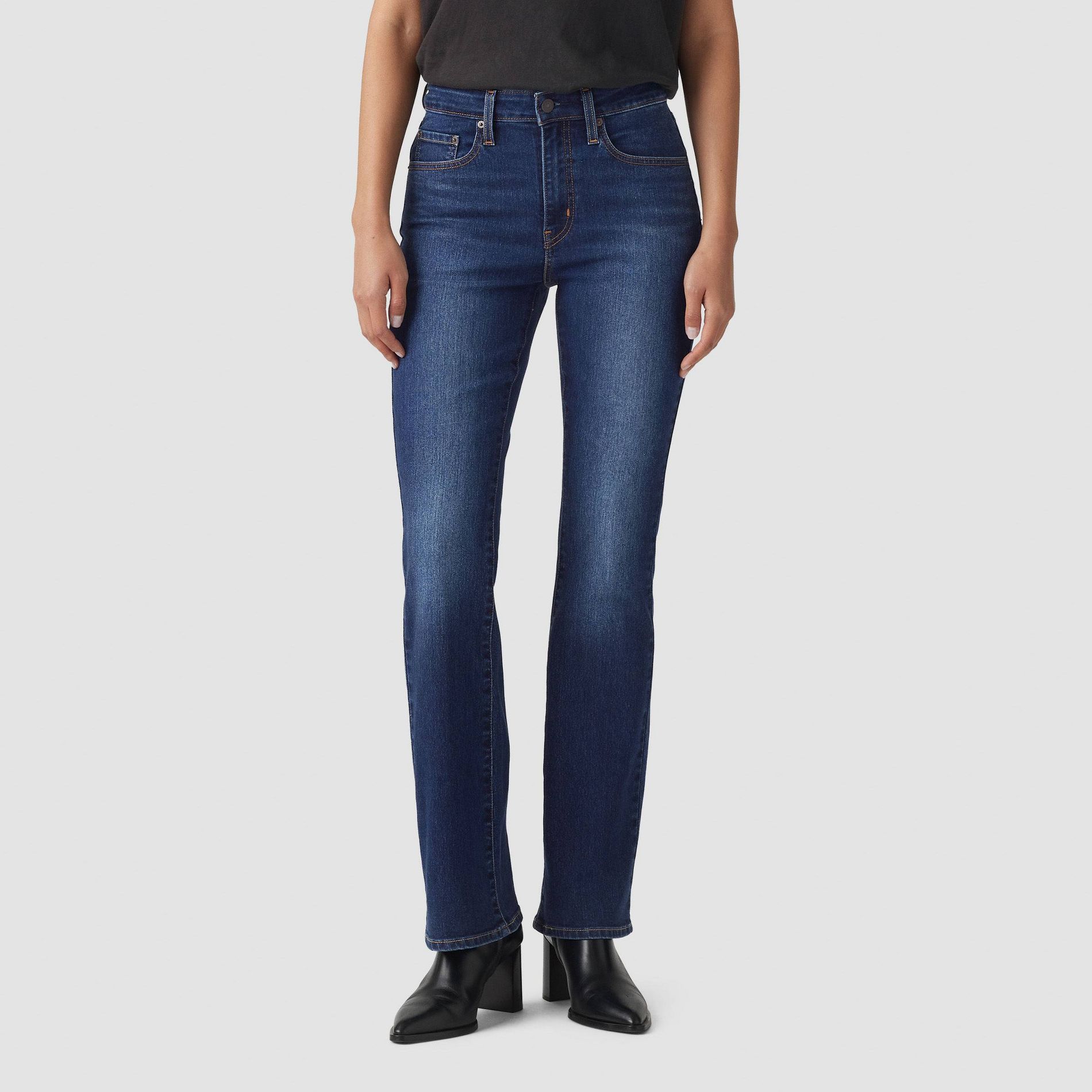 Levi's® Women's 725 High-Rise Bootcut Jeans