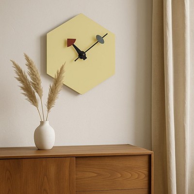 LeisureMod Manchester Modern 14" Hexagon Wall Clock with Silent Sweep, Cream