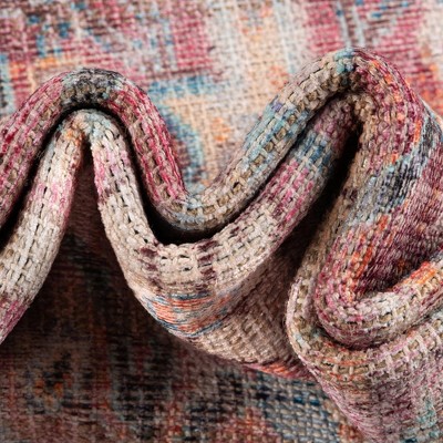 Ivory and Pink Flat Woven Washable Synthetic Area Rug 4' x 6'