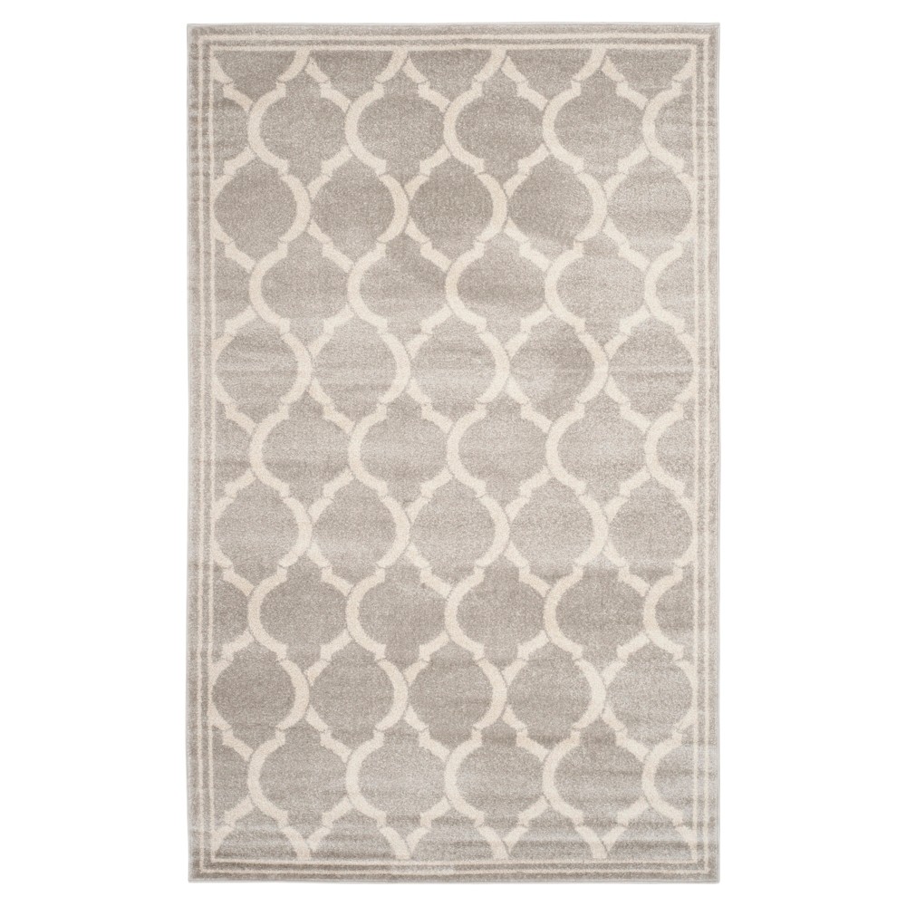 Light Gray/Ivory Geometric Loomed Area Rug 4'x6' - Safavieh