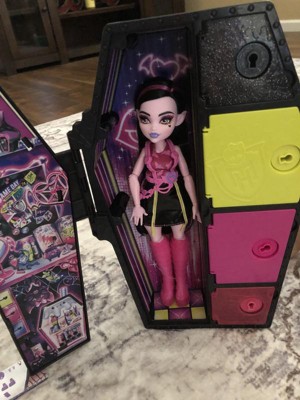 Monster High 12.75'' Skulltimate Secrets Neon Frights Ghoulia Yelps Fashion  Doll