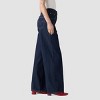 Levi's® Women's Cinch Baggy Jeans - 2 of 3