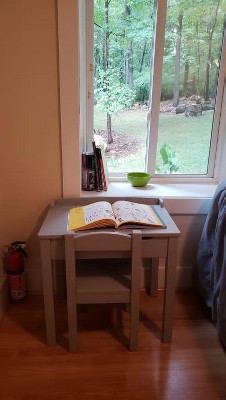 Child's Lift-Top Desk & Chair - Honey- Melissa and Doug