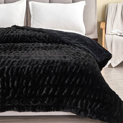 New luxurious Juicy Couture black faux rabbit fur throw blanket