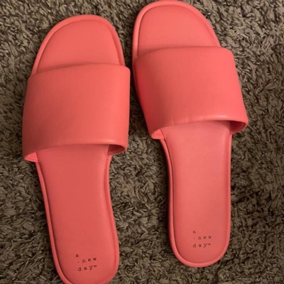 LV Pillowtop Slides 💓 Everything looks better in Pink 🫶🏽🥹 so in lo
