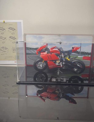 LEGO Technic 42107 Ducati Panigale V4 R, Maquette Moto GP, Construction Moto  Ducati, Jouet Moto, Enfants 10 Ans et Plus - ADMI