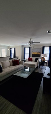 Guest review image 1 of 2, zoom in
