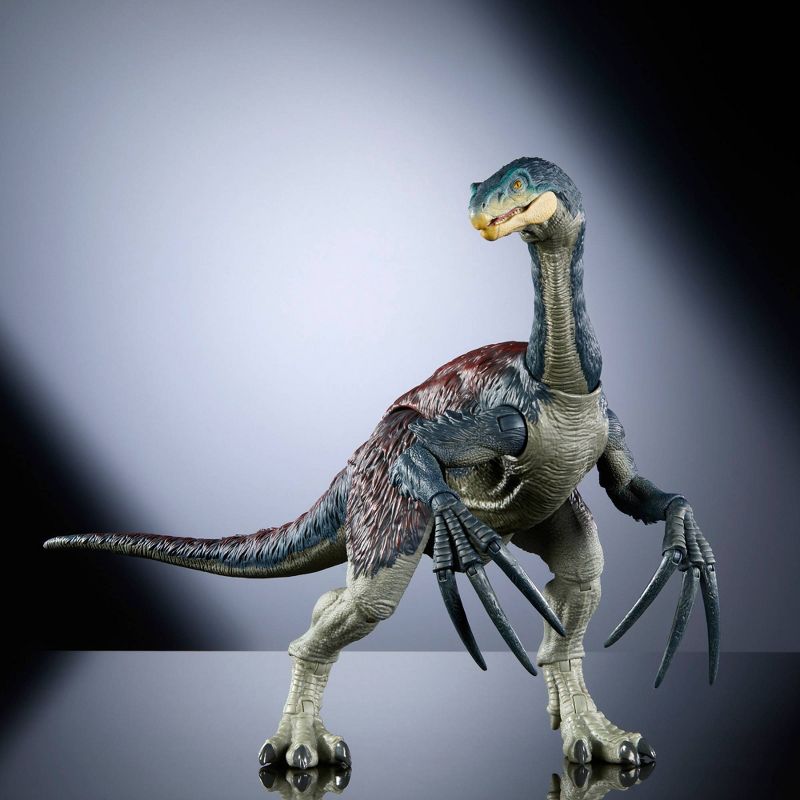 Jurassic World Hammond Collection Therizinosaurus Action Figure, 5 of 9
