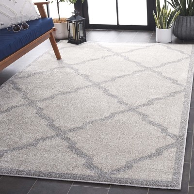 Reversible Geometric Light Grey/Beige Synthetic Area Rug, 3' x 5'