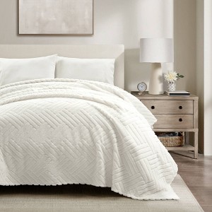 Lush Décor Super Cozy Ultra Soft Faux Shearling Jacquard Geo Bedspread - 1 of 4
