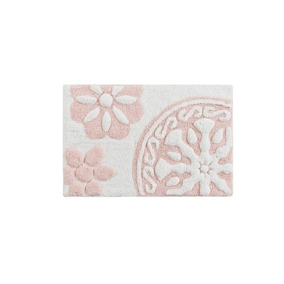 Aster Red Medallion Tufted Bath Mat