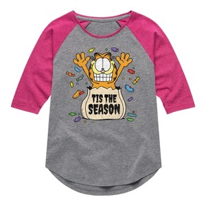 Girls' - Garfield - Tis The Season Shirt Tail Raglan Graphic T-shirt - 1 of 3