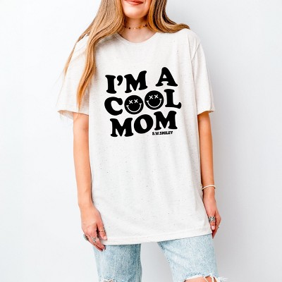 Simply Sage Market S.W.Smiley I'm A Cool Mom Smiley Face Short Sleeve Tee - 2XL - Oatmeal
