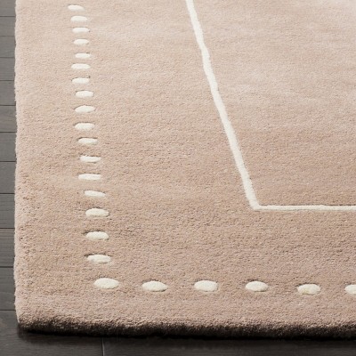Beige and Ivory Hand-Tufted Wool Area Rug 2'6" x 4'