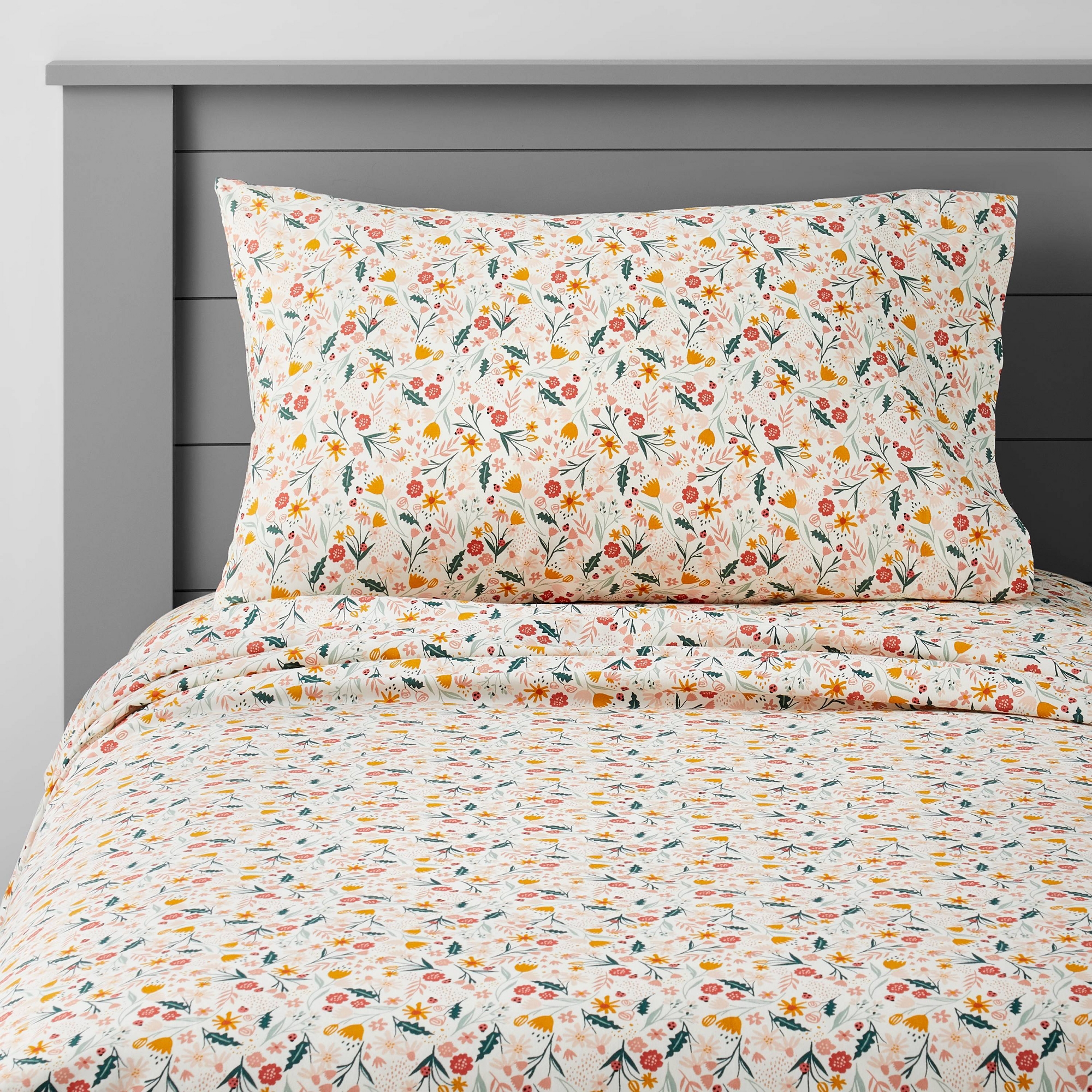 Full In the Garden Cotton Kids' Sheet Set - Pillowfort™