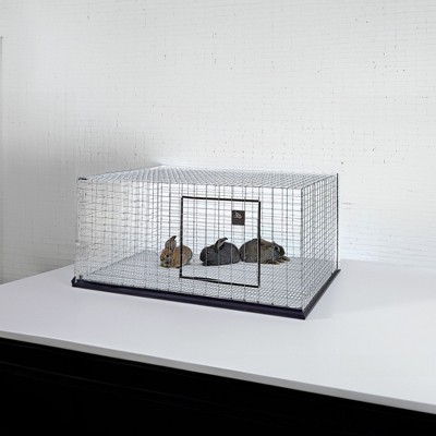 Heavy-Duty Galvanized Steel Wire Rabbit Hutch with Vinyl Guards