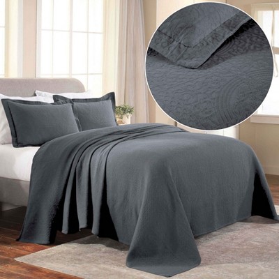 Fleur De Lis Medallion Cotton Matelasse Decorative Bedspread and Pillow Sham Set by Blue Nile Mills