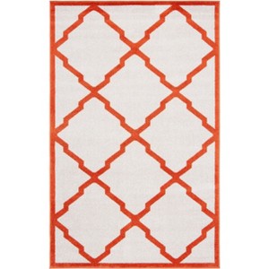 Amherst AMT421 Power Loomed Indoor Rugs - Safavieh - 1 of 4