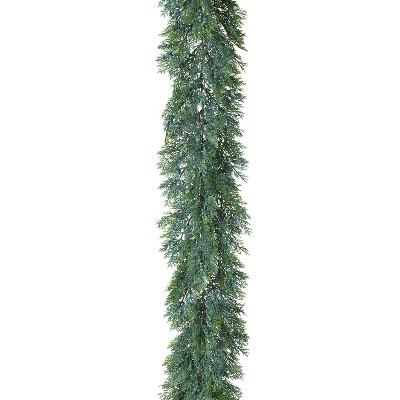 GIL 6Ft. Long Cedar and Berry Garland