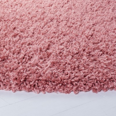 Venus Pink Round Shag Area Rug, 6'7" Synthetic