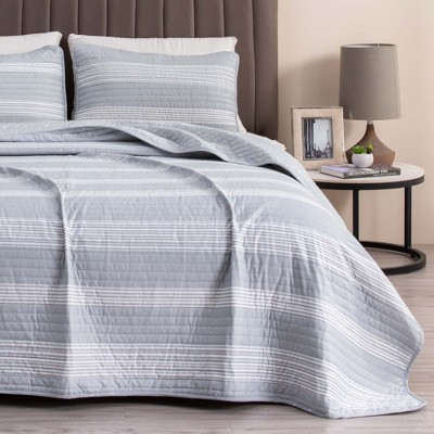 Great Bay Home Curtain Stripe Reversible Quilt Set With Shams