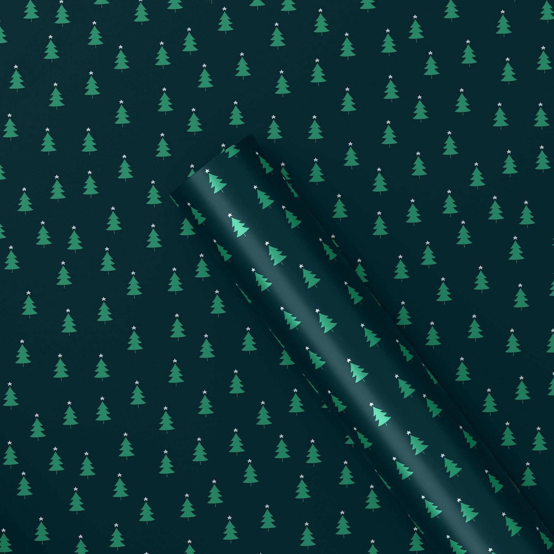 40" 125 sq ft Christmas Roll Wrap Trees on Green - Wondershop™