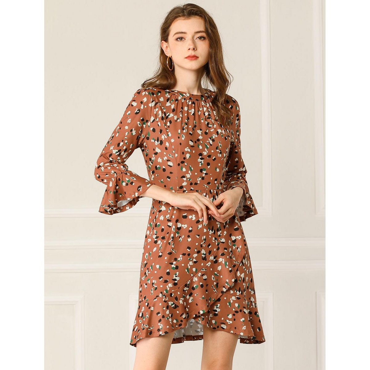 Женские платья INSPIRE CHIC Women's Round Neck 3/4 Bell Sleeves Ruffle Hem Leopard Dress Medium Brown — фото 4