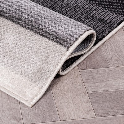Modern Geometric Black and Gray Synthetic Rectangular Area Rug, 5' x 7'