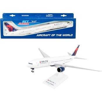 Boeing 777-200 Commercial Aircraft with Landing Gear "Delta Air Lines" White w/Blue & Red 1/200 Plastic Model by Skymarks