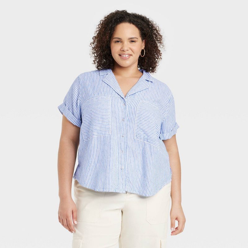 Women's Short Sleeve Collared Button-Down Shirt - Universal Thread™, 1 of 11