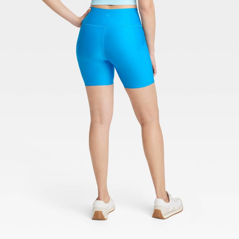 Women's Effortless Support High-Rise Pocketed Bike Shorts 6" - All In Motion™, 2 of 6