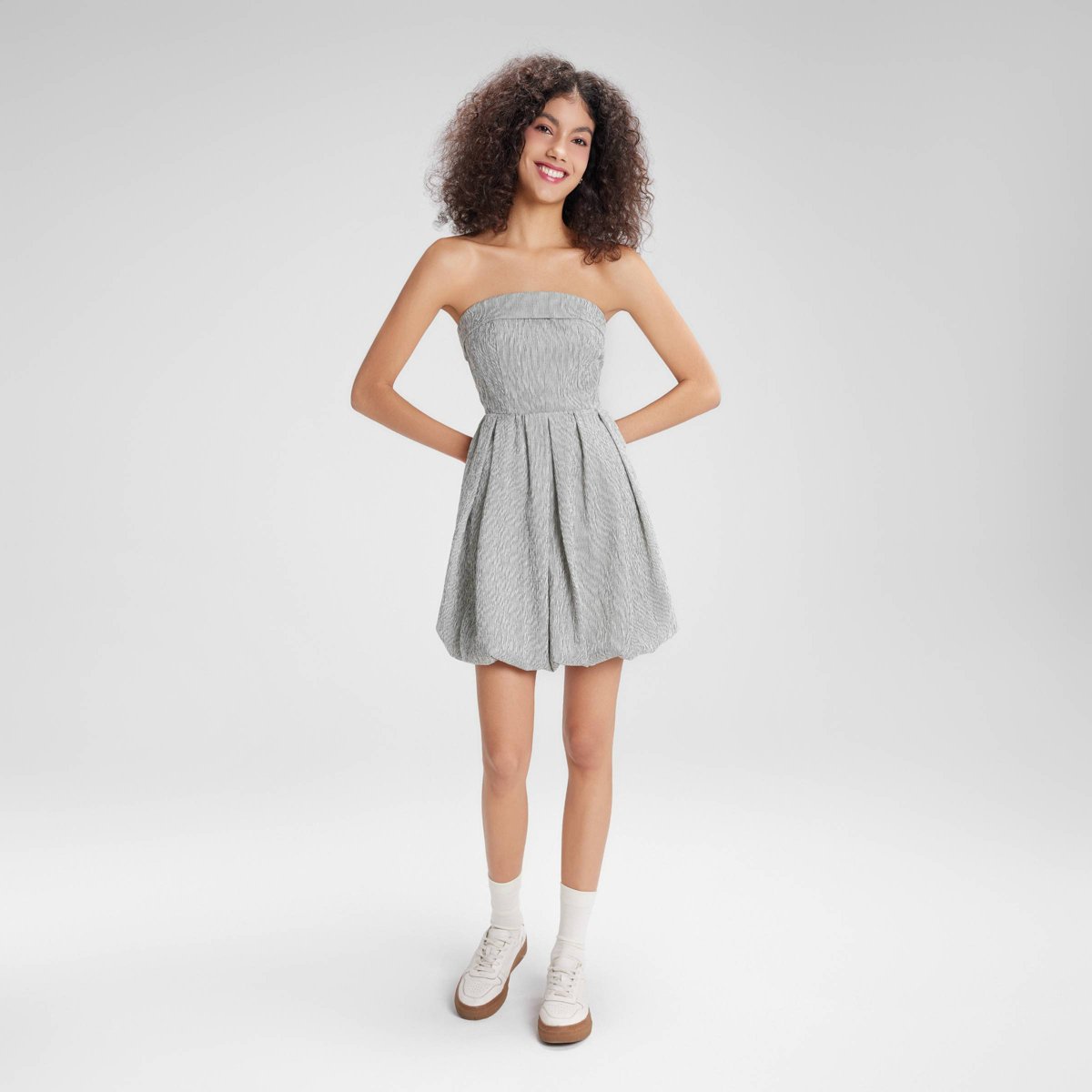 Женские платья Wild Fable Women's Strapless Bubble Dress - Wild Fable™ Black/White Striped L — фото 2