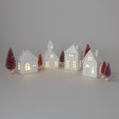 Best Choice Products Pre-lit Wooden Christmas Village, Plug-in