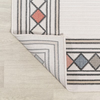Ivory Beige Geometric Synthetic 5'x8' Reversible Indoor/Outdoor Rug