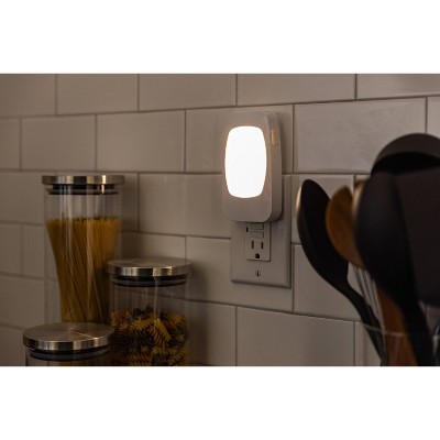 Compact White LED Power Failure Night Light with Rechargeable Battery