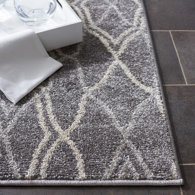 Gray Geometric 3' x 5' Reversible Synthetic Area Rug