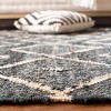 Kilim KLM750 Hand Loomed Area Rug  - Safavieh - 4 of 4