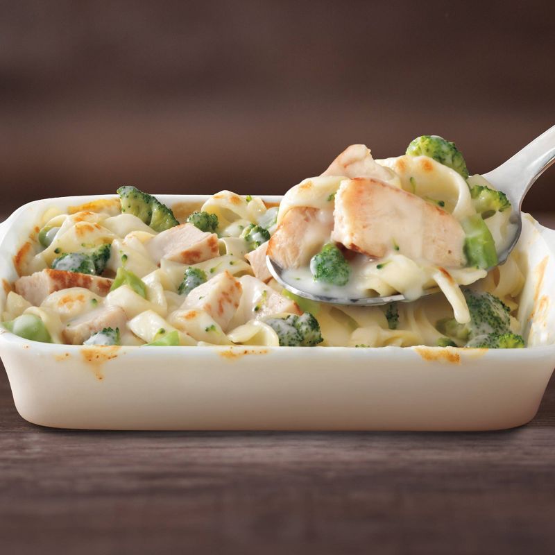 Marie Callender&#39;s Frozen Meal To Share Fettuccini With Chicken &#38; Broccoli - 26oz, 3 of 6