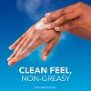 Vicks VapoCream Soothing Vapors Moisturizing Cream 3.00 oz - 3 of 4