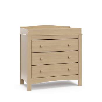 Graco Noah 3 Drawer Dresser with Changing Table Topper and Interlocking Drawers 