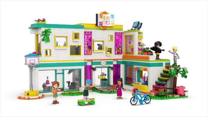 LEGO Friends Heartlake International School Toy Set 41731, 2 of 10, play video