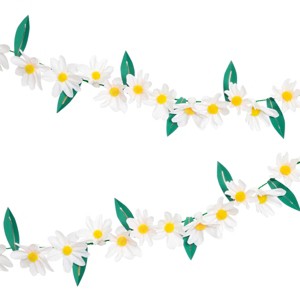 Meri Meri Wild Daisy Garland (8' with excess cord - Pack of 1) - 1 of 4