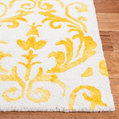 Handmade Ivory and Gold Wool Rectangular Accent Rug, 2' x 3'
