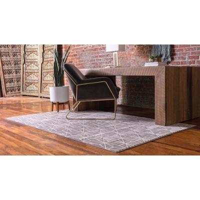 Reversible Geometric Gray Synthetic 4' x 6' Area Rug