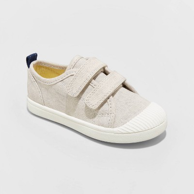 toddler walking shoes