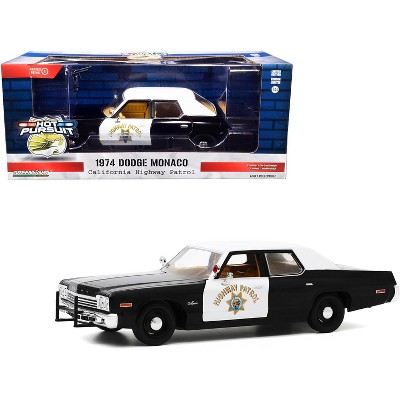 1974 Dodge Monaco "California Highway Patrol" (CHP) Black and White "Hot Pursuit" 1/24 Diecast Model Car by Greenlight